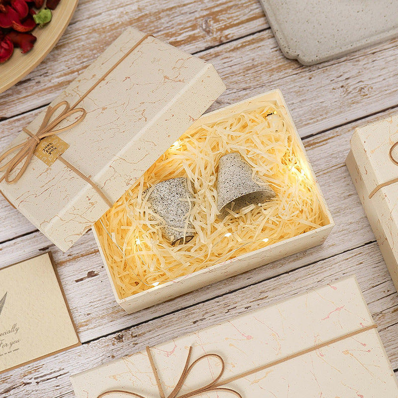 Feifeitech™ Beige Gift Box