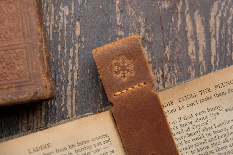 EmmaScribe Personalized Leather Bookmark - EmmaScribe