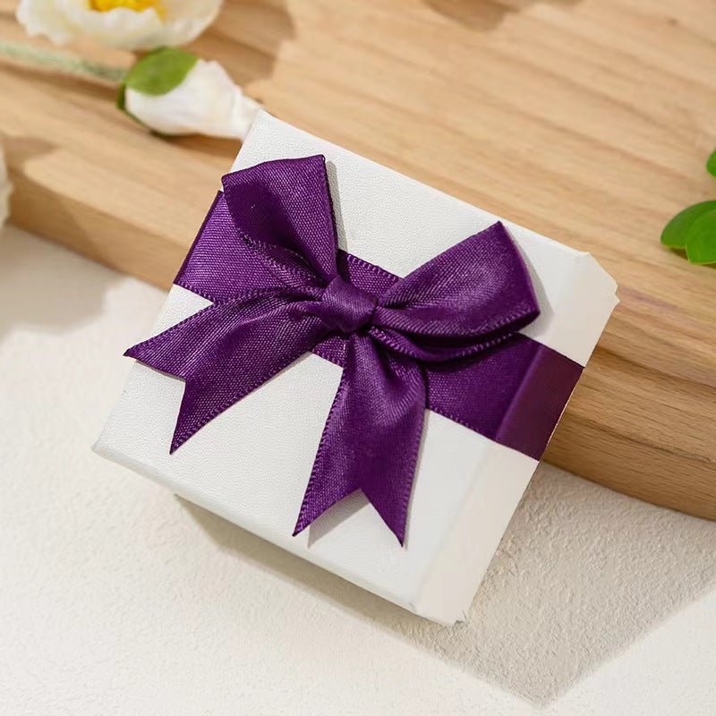 EmmaScribe White bow gift box - EmmaScribe