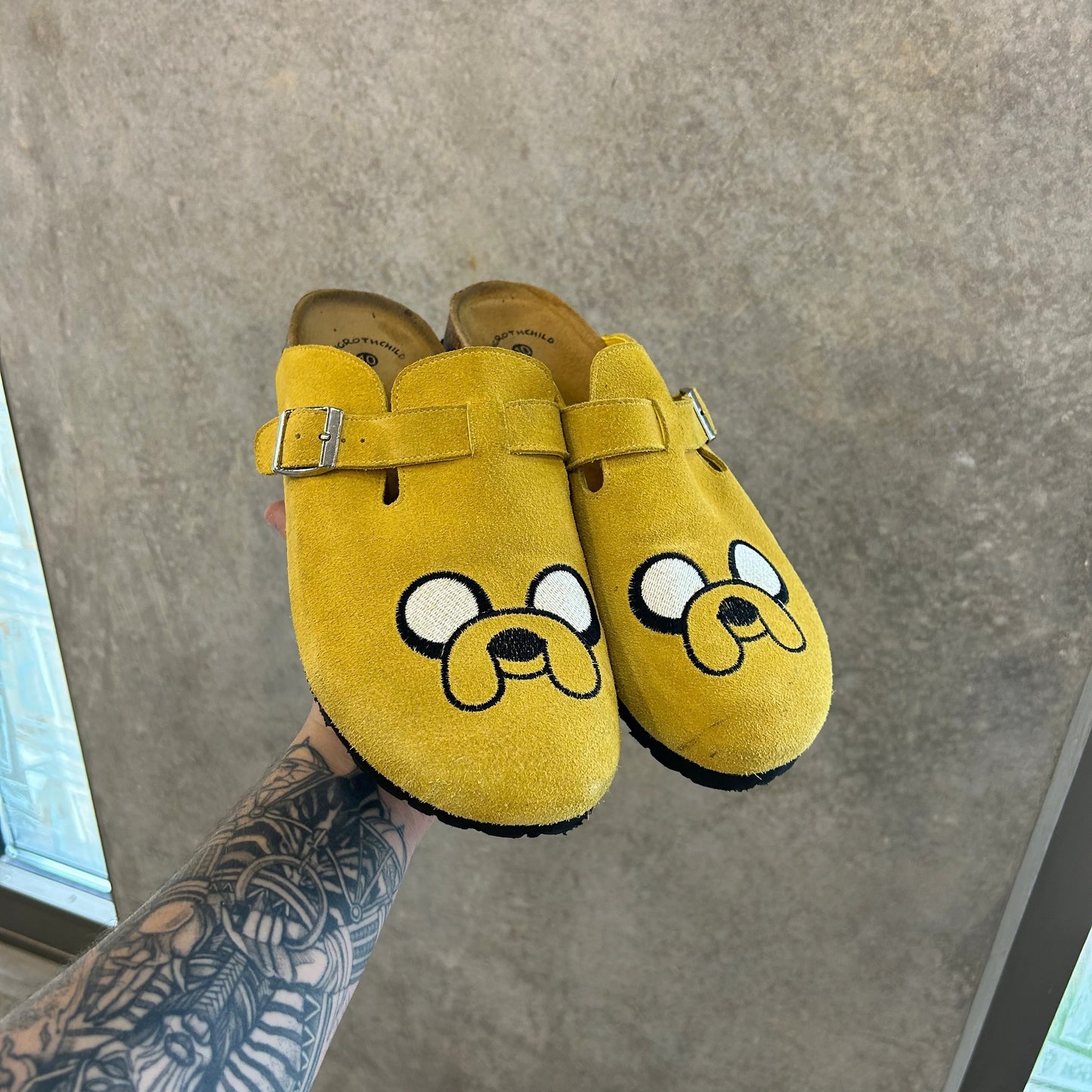Unisex Character Clogs Collection